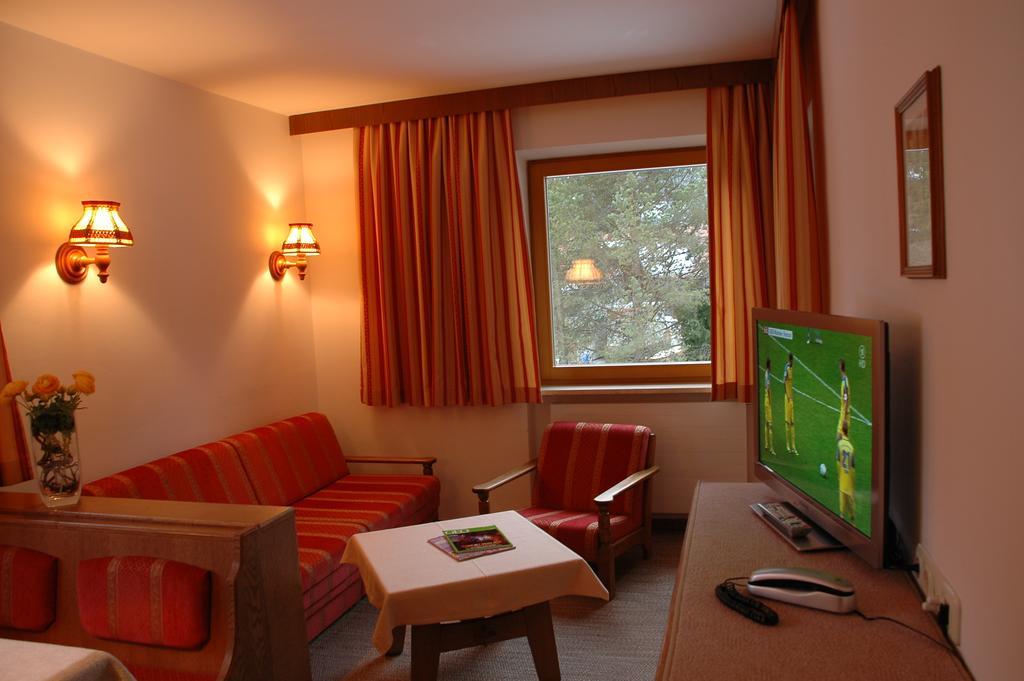 Appartements Vilsalp Tannheim Habitación foto